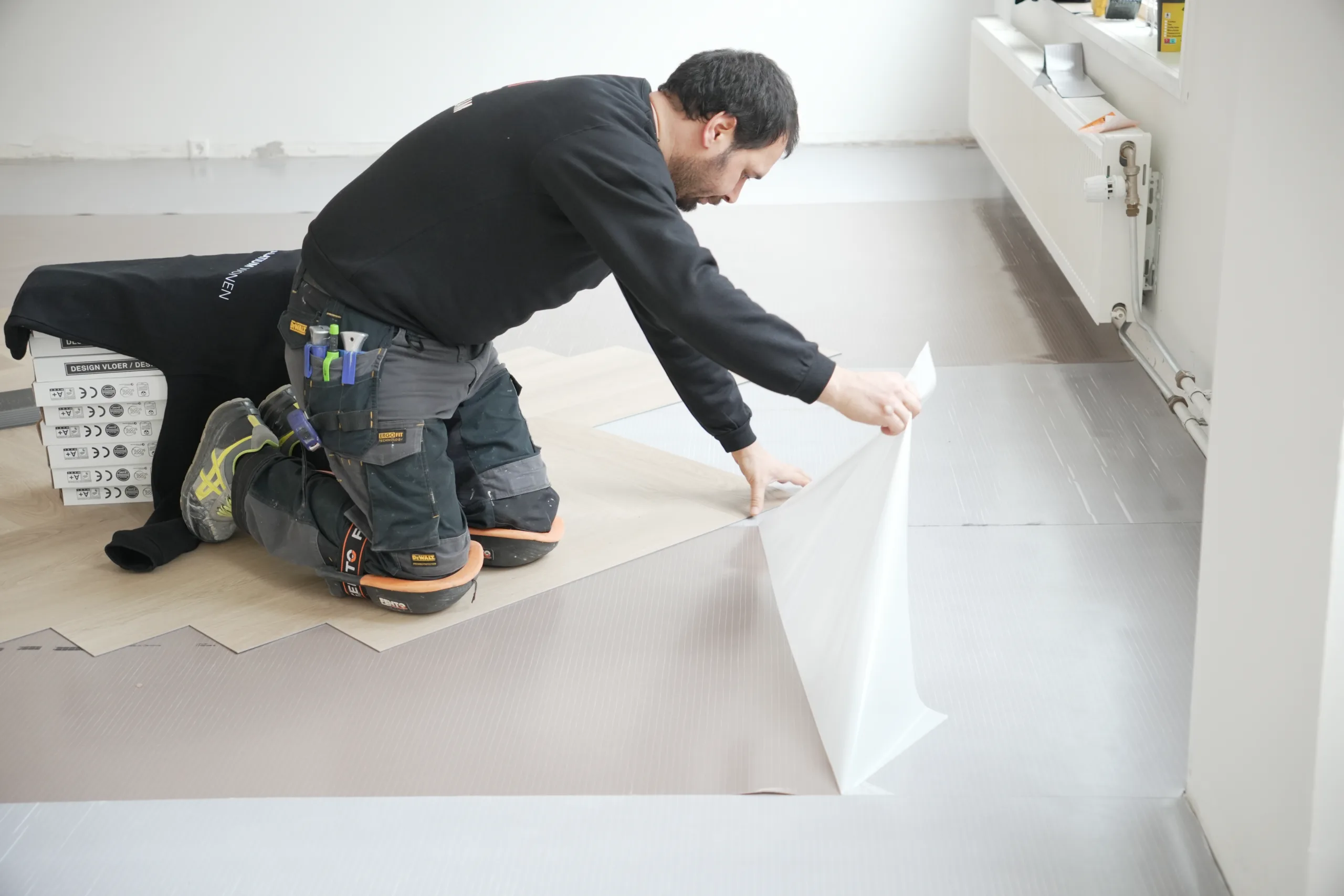 laminaat legger,pvc vloer inclusief leggen,laminaat leggen kosten,vloer laten leggen